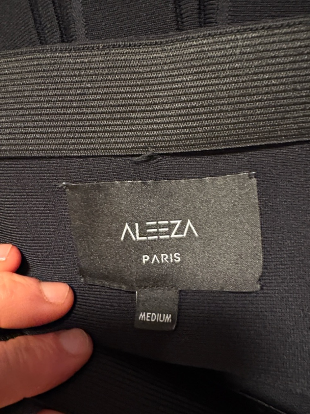 Aleeza Paris Elegant Black Wonder Pleated-Waist Skirt - Picture 4 of 5